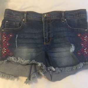 Cute ripped jean shorts